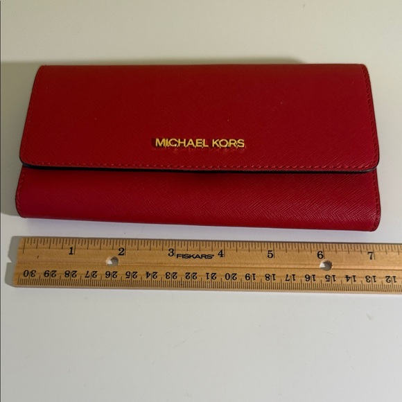 Michael Kors Vibrant Red Wallet - Picture 9 of 10